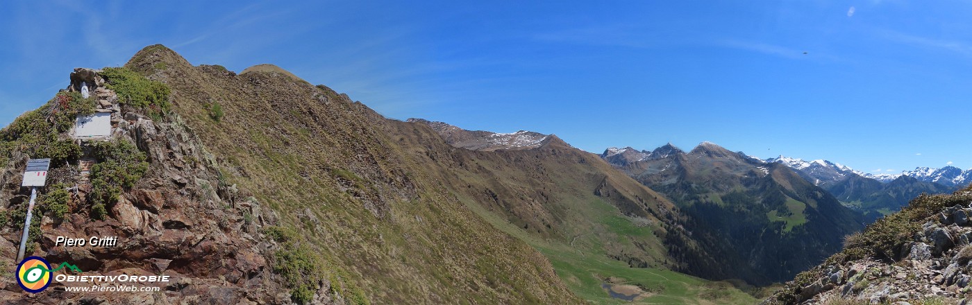 53 Dalla Forcella Rossa da sx Pizzo Rotondo-Cima di Lemma-Cadelle- Valegino-Arete.jpg
